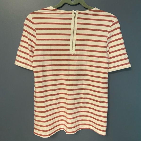 Gap red and white tee with zipper detail sz Small - Picture 2 of 5